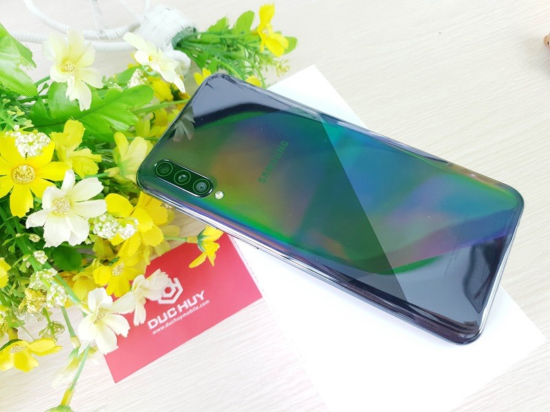 Thiết kế Galaxy A50s