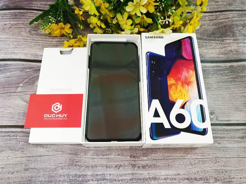 Đánh giá Samsung Galaxy A60 màn hình