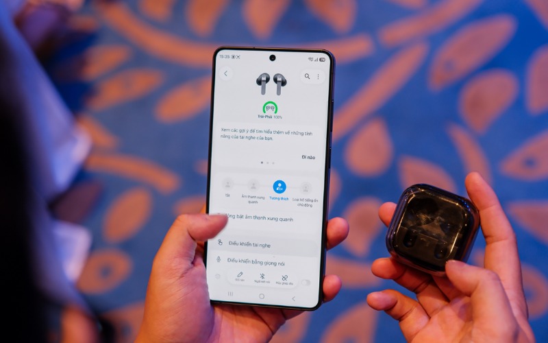 Tai nghe Samsung Galaxy Buds 4 có 6 micro cực xịn