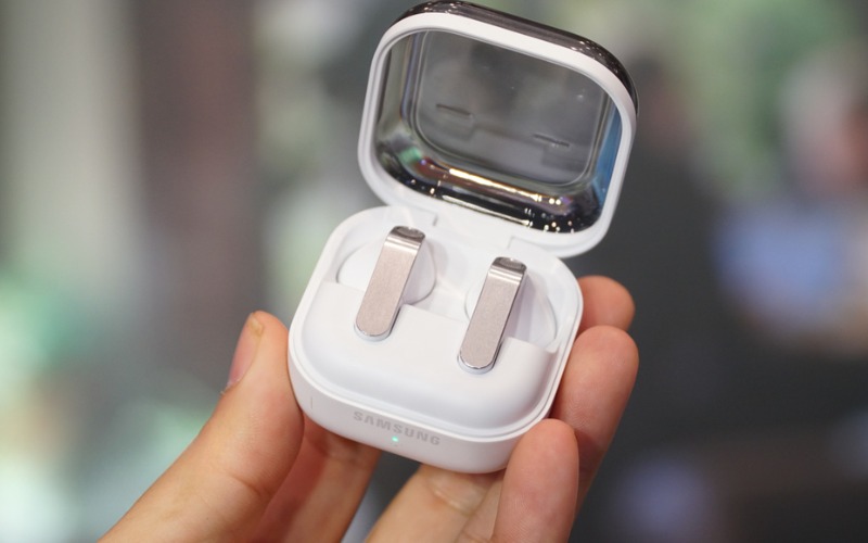 Tai nghe Samsung Galaxy Buds 4 giá bao nhiêu