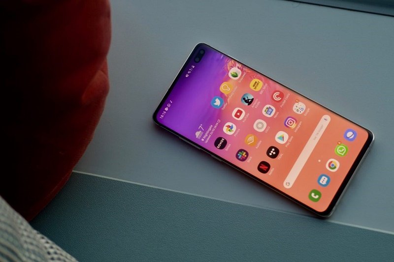 samsung galaxy s10 plus màn hình 