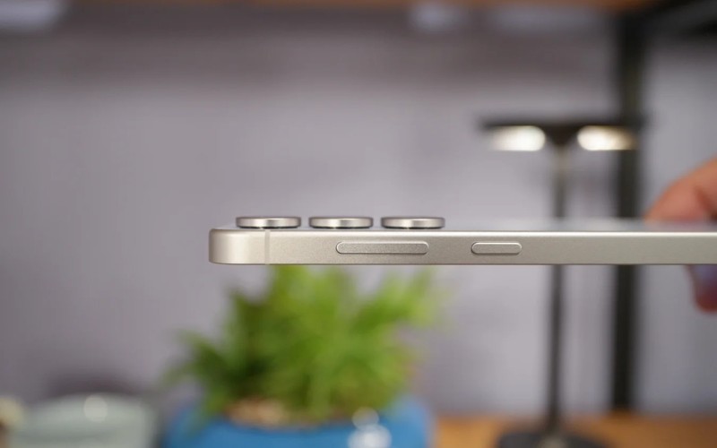 Samsung Galaxy S25 FE 5G có thiết kế mỏng nhẹ 