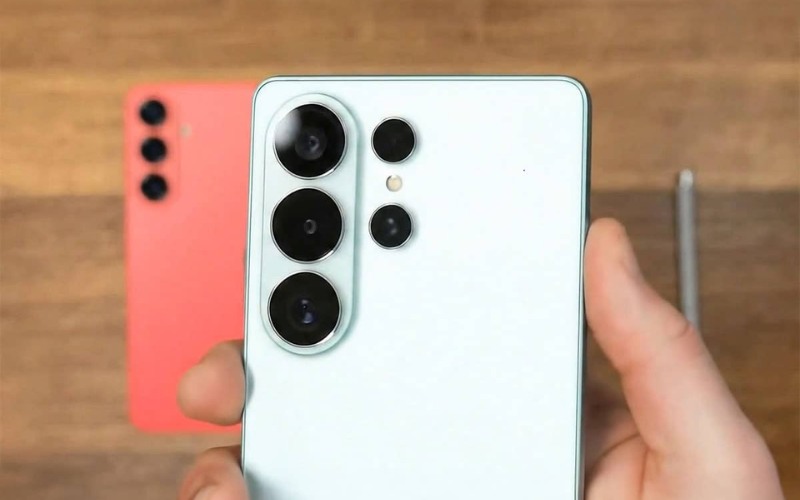 Camera 50MP hỗ trợ zoom 5x