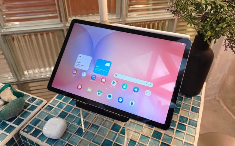 Hiệu năng mạnh mẽ với Exynos 1380