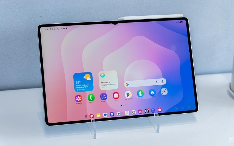 Dung lượng pin 11.600 mAh, sạc nhanh 45W