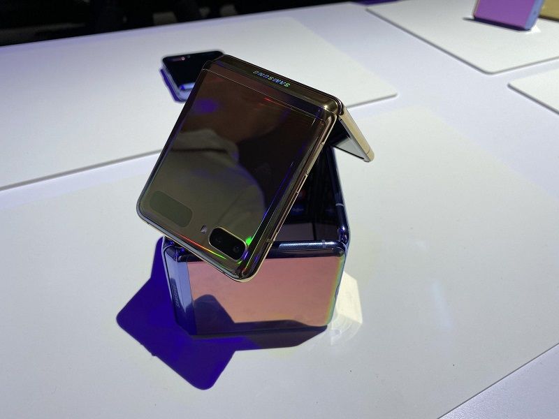 Thiết kế Samsung Galaxy Z Flip