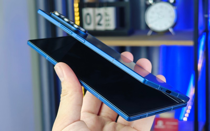 Thiết kế mỏng nhẹ 4.2mm