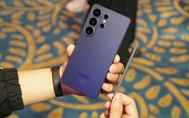 Nâng cấp camera tele 50MP