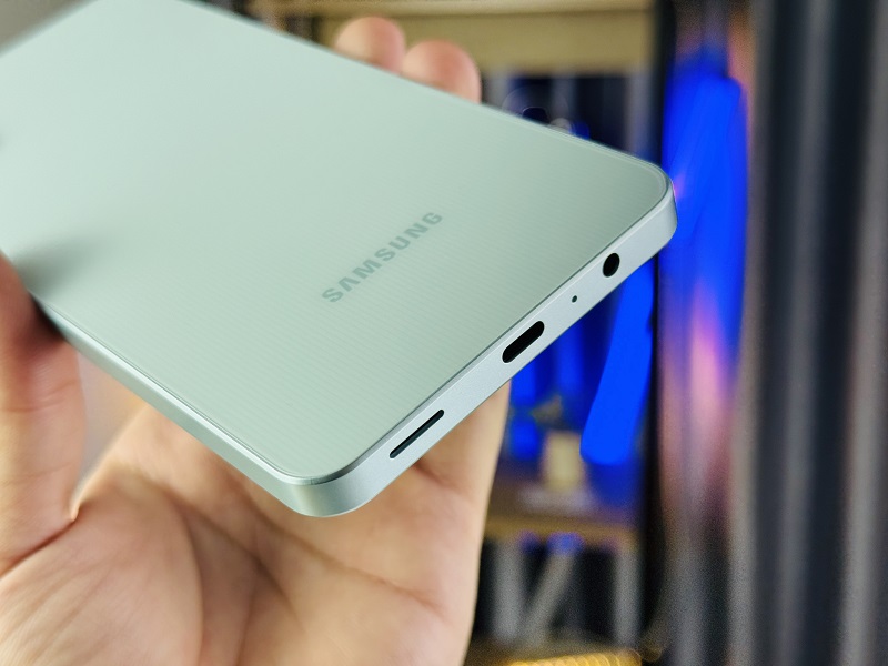  Samsung Galaxy A06 5G có pin dung lượng 5,000mAh bền bỉ
