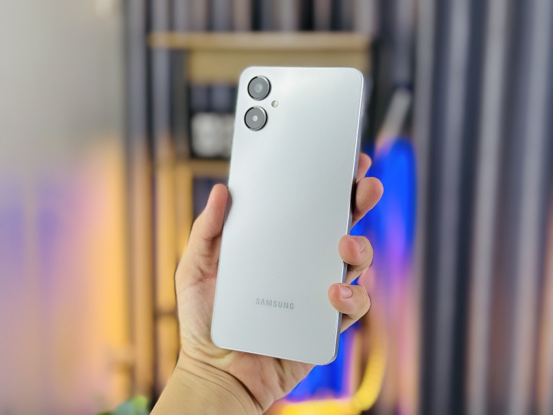 Samsung Galaxy A06 5G bền bỉ hơn với chuẩn kháng nước IP54.