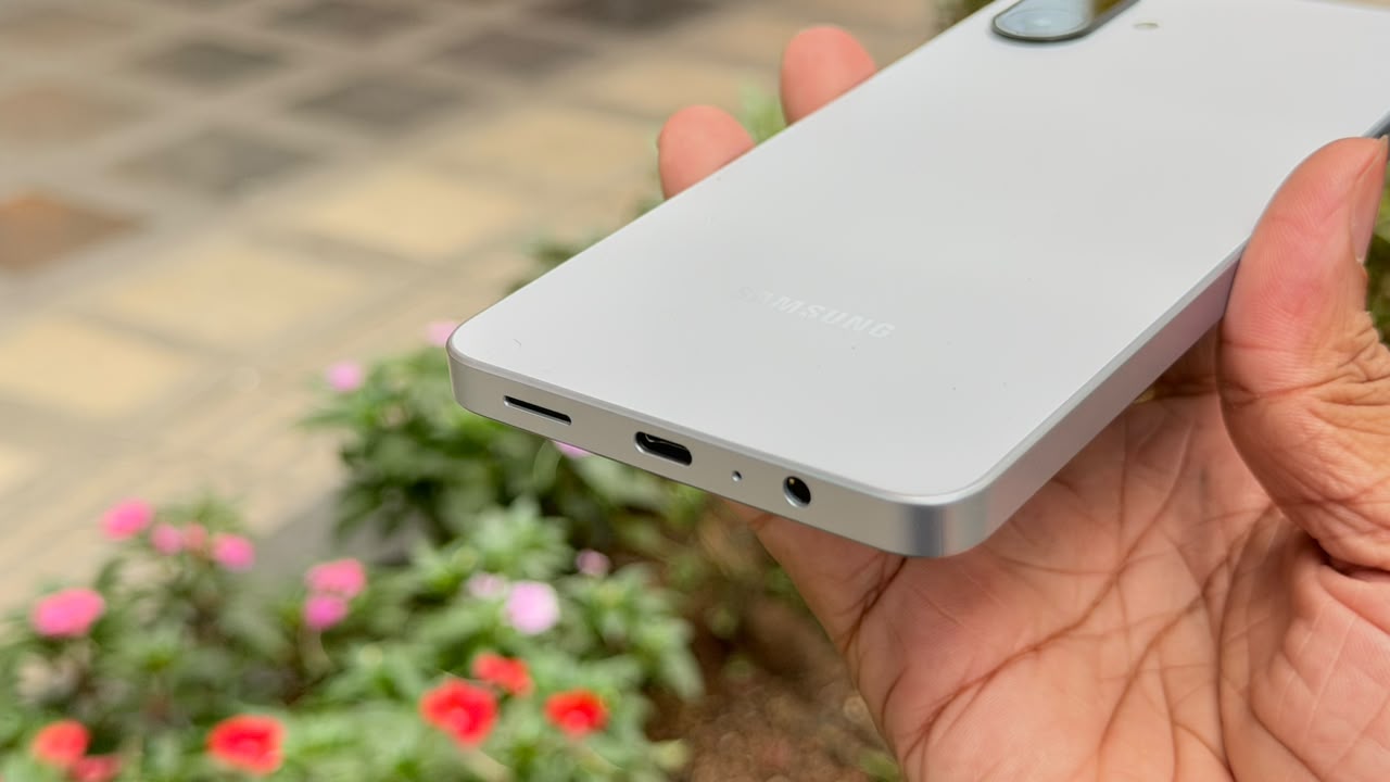 Samsung Galaxy A08 có Pin 6000 mAh sạc nhanh 25W
