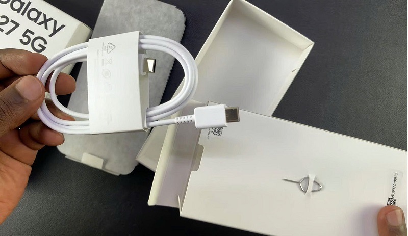 Toàn bộ phụ kiện của Galaxy A27
