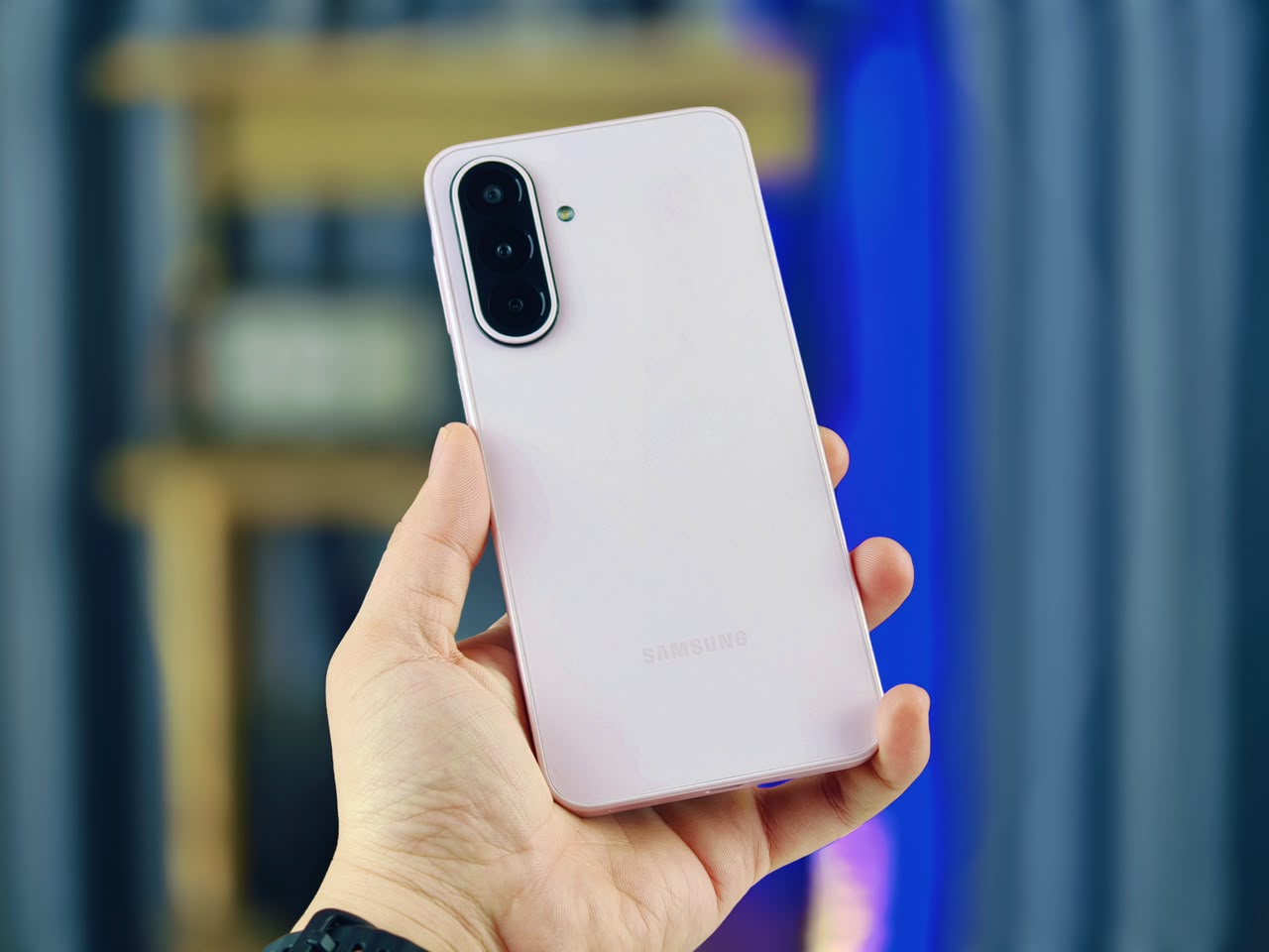 Samsung Galaxy A27 có thiết kế trẻ trung
