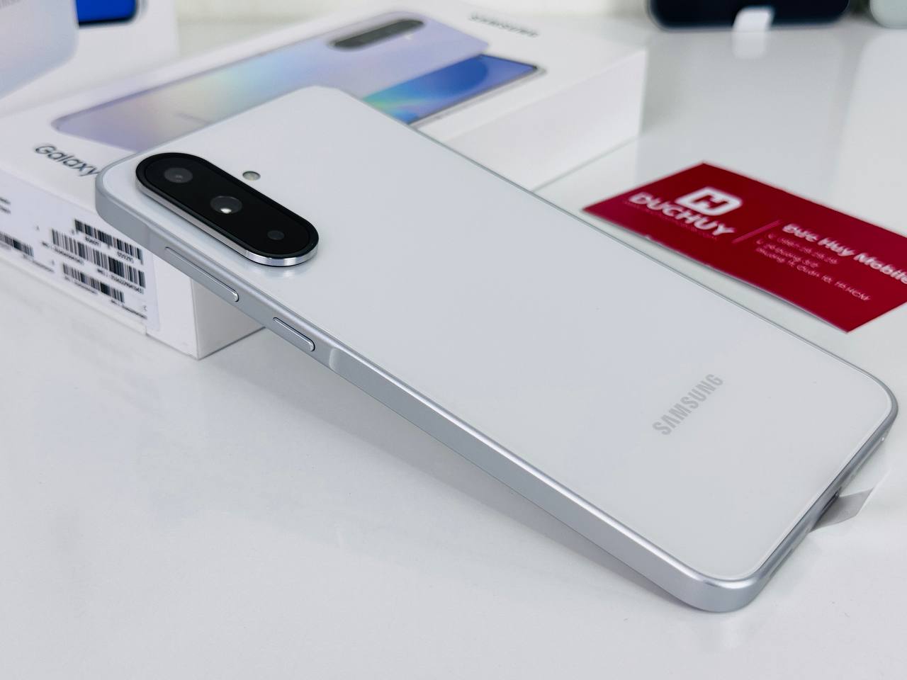 Samsung Galaxy A36 màu trắng
