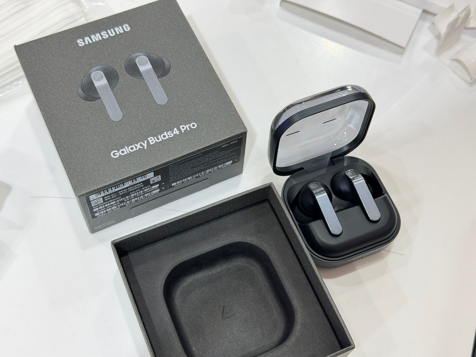Tai nghe Samsung Galaxy Buds 4 Pro giá bao nhiêu