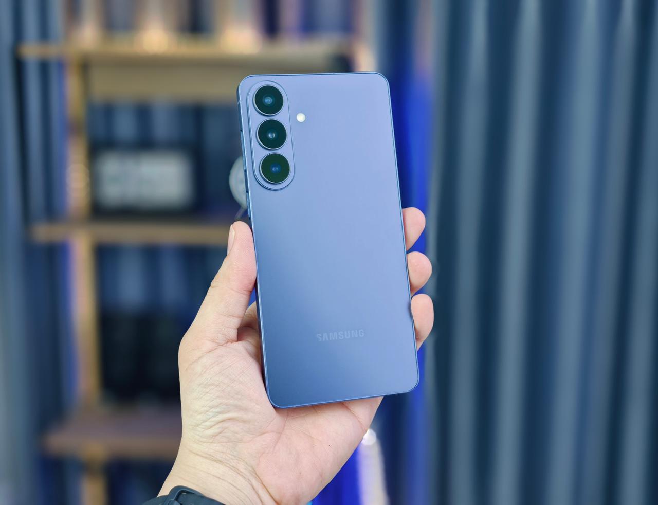 Galaxy S26 Plus có thiết kế tinh tế