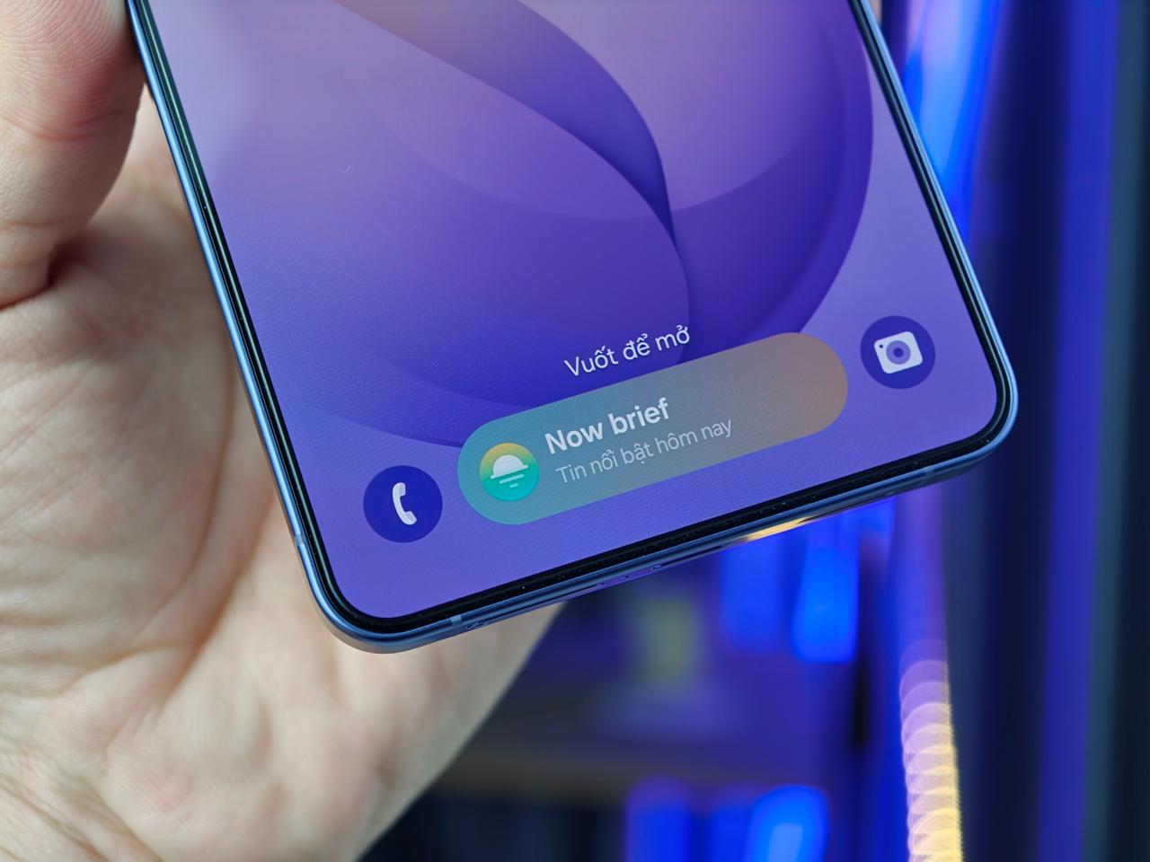 Galaxy S26 Plus có viền màn hình mỏng đều bốn cạnh