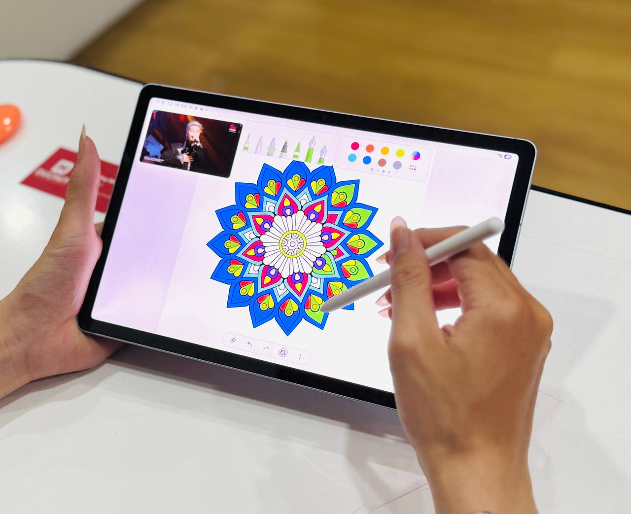Samsung Galaxy Tab S10 FE 5G 256GB có pin 8000 mAh dùng cả ngày
