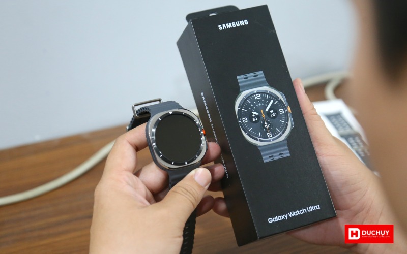 Galaxy Watch Ultra 2025 giá bán tốt tại Đức Huy Mobile 