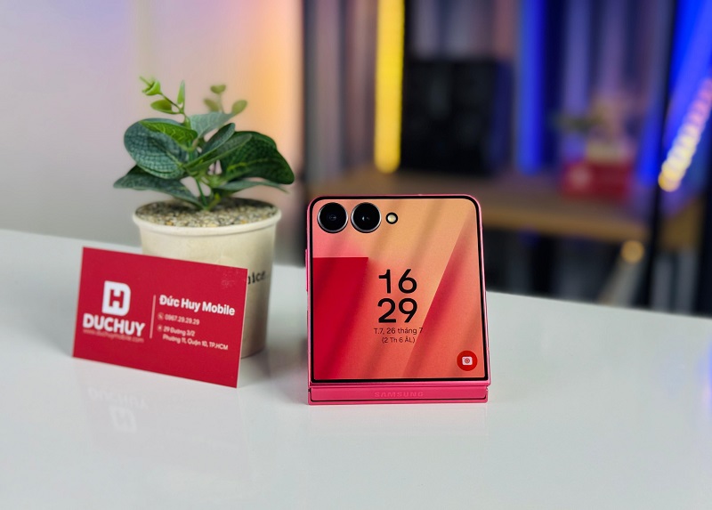 Trải nghiệm màn hình phụ Galaxy Z Flip7 cực đã