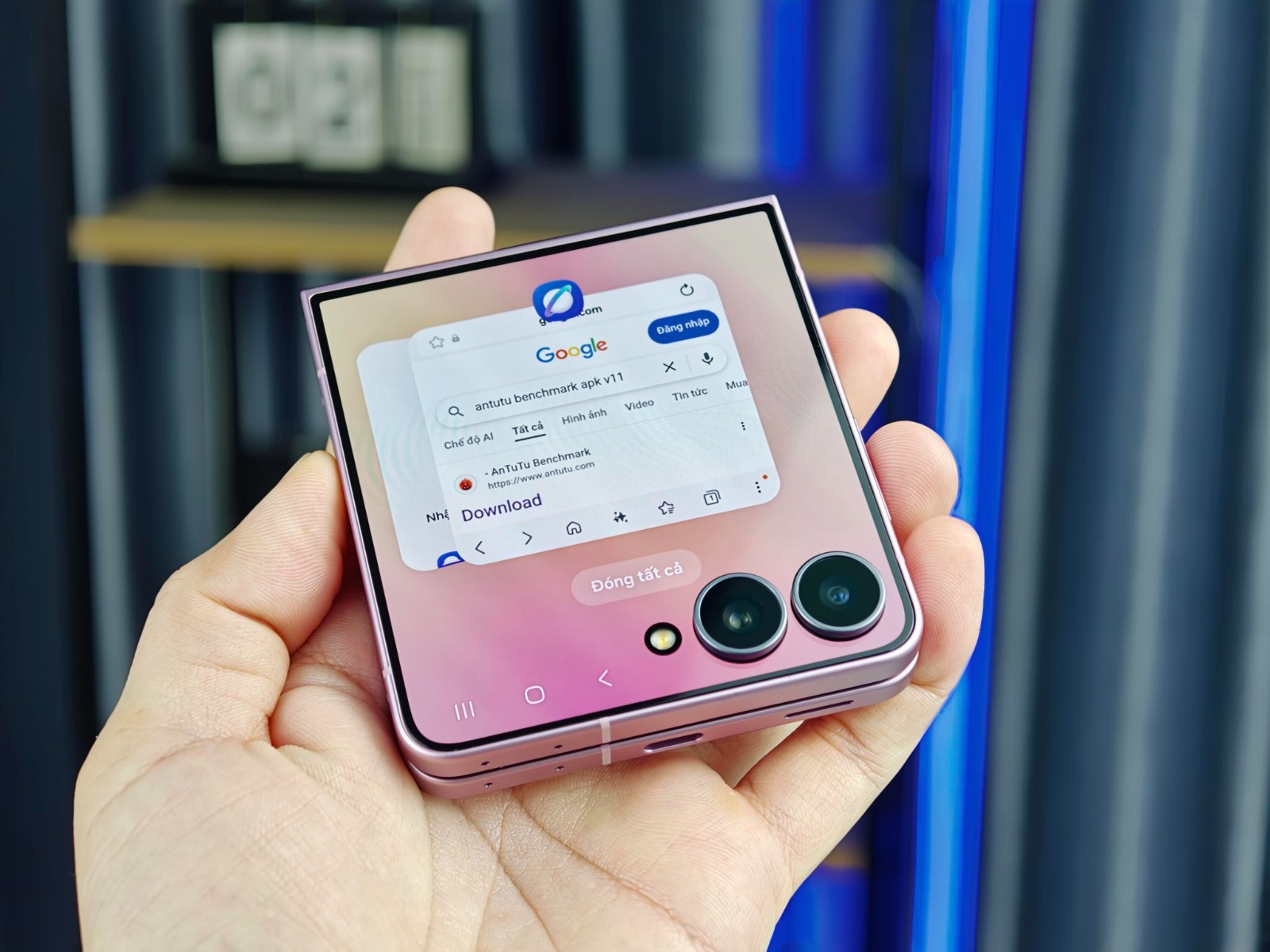 Samsung Z Flip8 được trang bị cụm camera kép