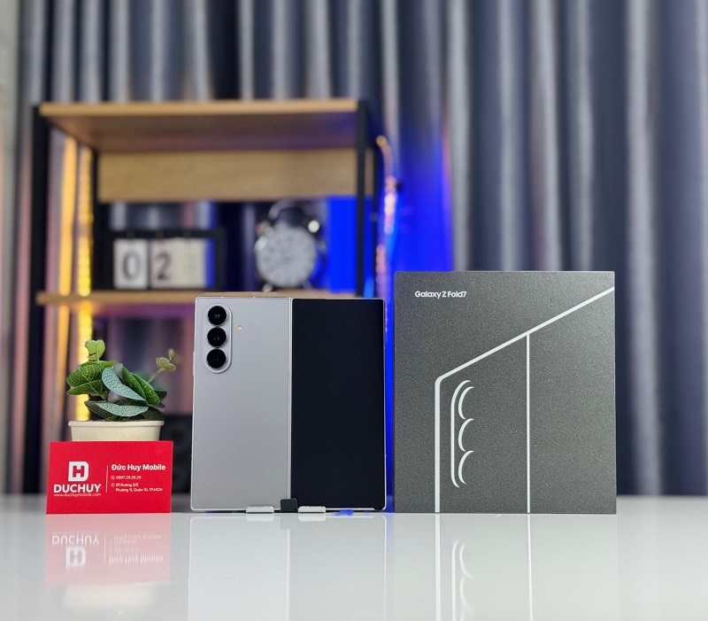 Samsung Galaxy Z Fold 7 màu Xám Metal sang trọng