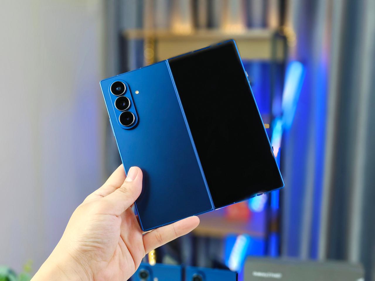 Trải nghiệm Galaxy Z Fold7 cũ đa nhiệm ngon