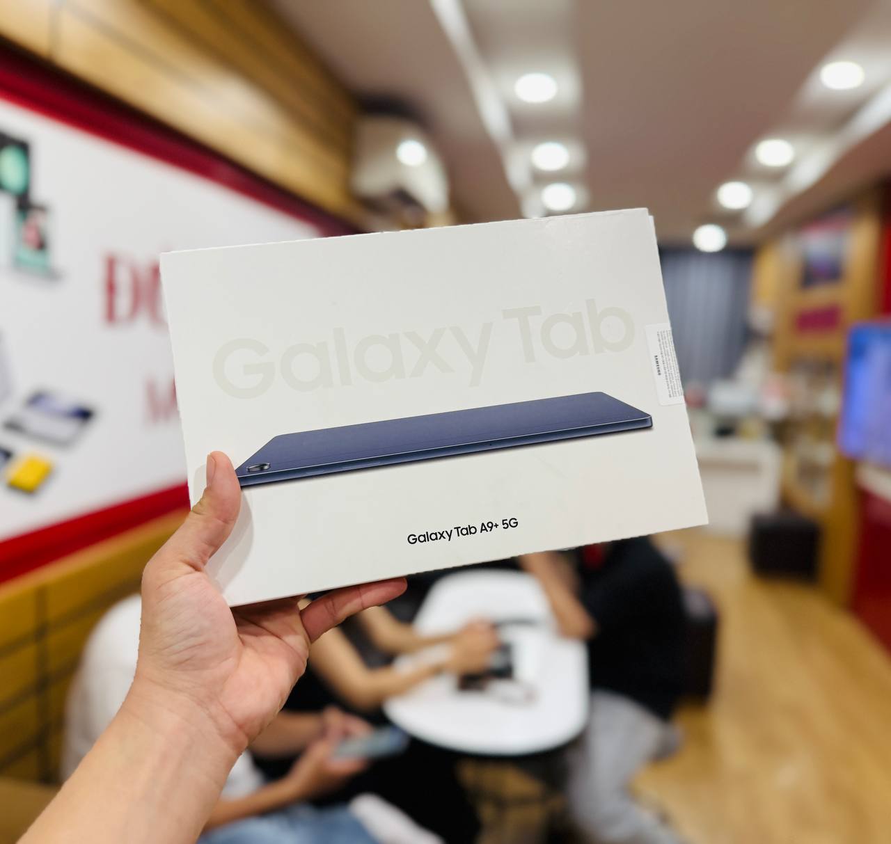 Samsung Galaxy Tab A9 Plus 5G có màn hình rộng rãi với kích thước 11 inch