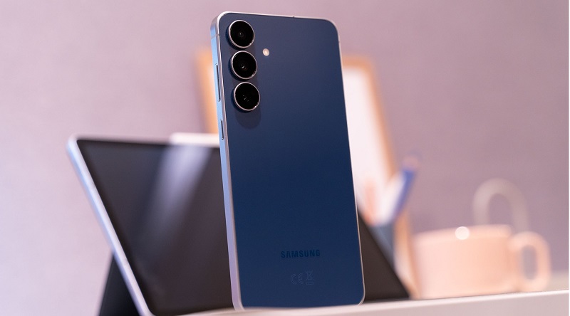 Samsung Galaxy S25 FE có pin 4.900mAh và sạc nhanh 45W