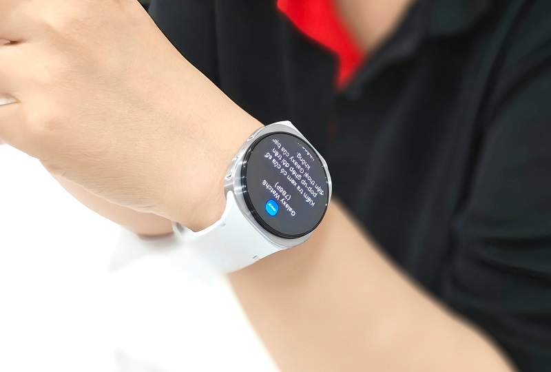 Galaxy Watch 8 màn hình Super AMOLED sắc nét
