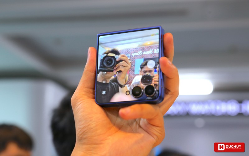 Camera Samsung Galaxy Z Flip 7 được nâng cấp tự động quay video tốt hơn