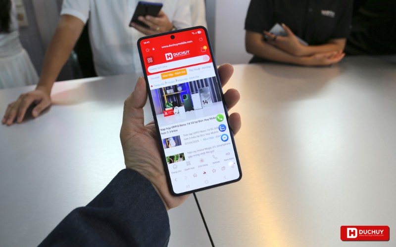Trải nghiệm Samsung Galaxy Z Flip 7 