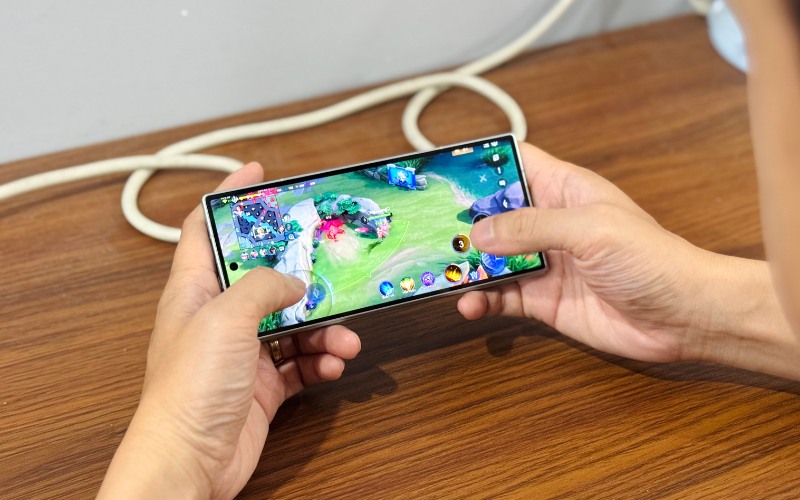 Trải nghiệm đa nhiệm ngon, chip khoẻ