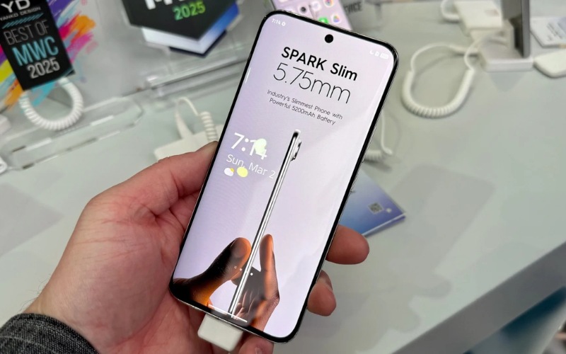 Màn hình AMOLED 144Hz tràn viền đối xứng