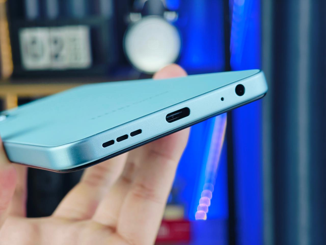 Tecno Spark Go 2 pin khủng 5000 mAh