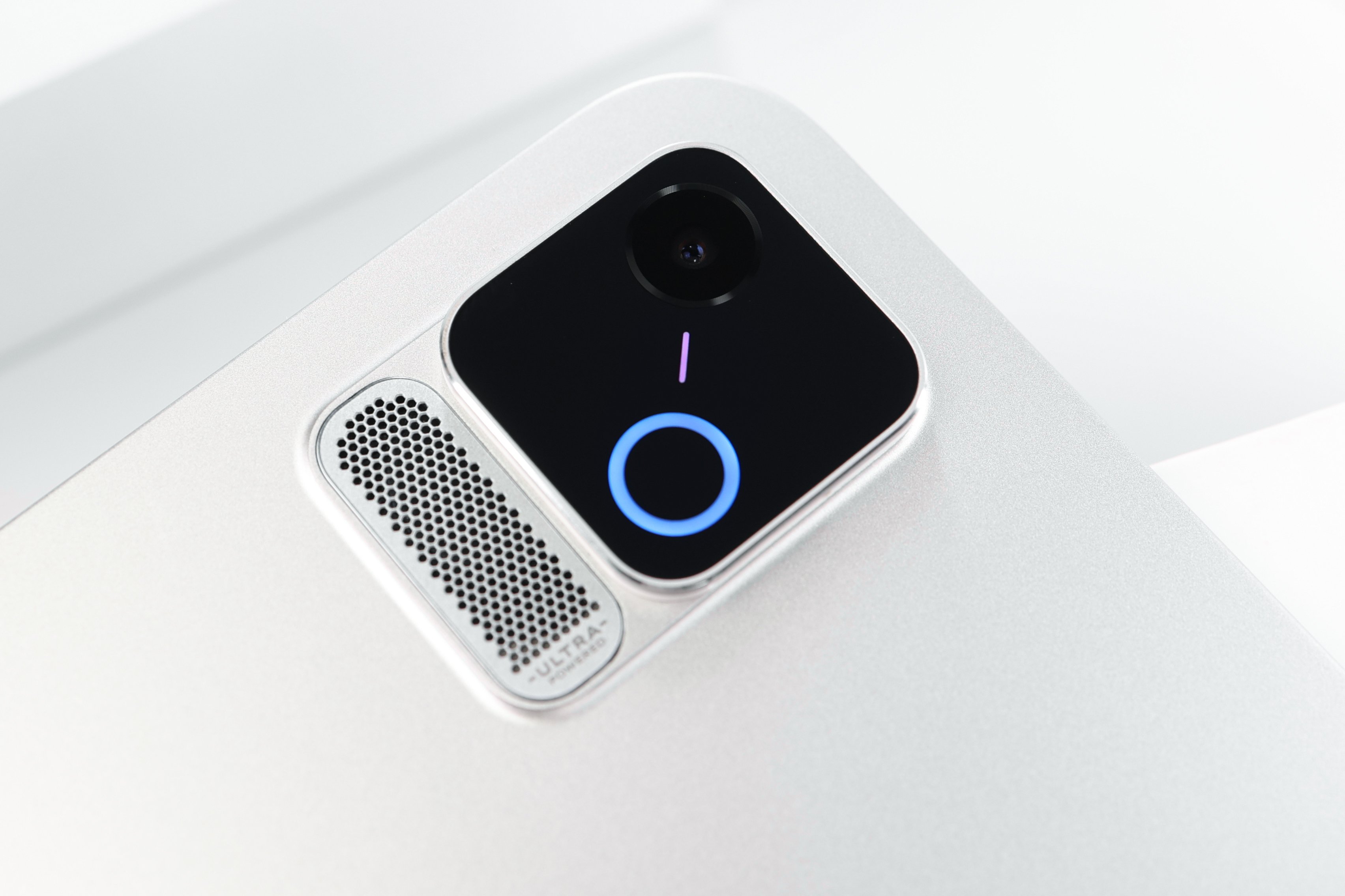 iQOO Pad Ultra trang bị camera chính 13 MP