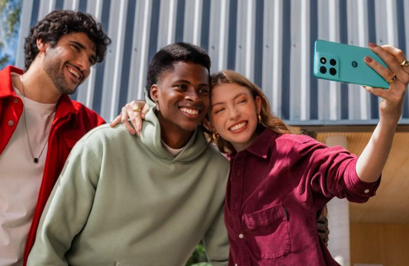 cảm biến chính Sony LYT-600 độ phân giải 50MP