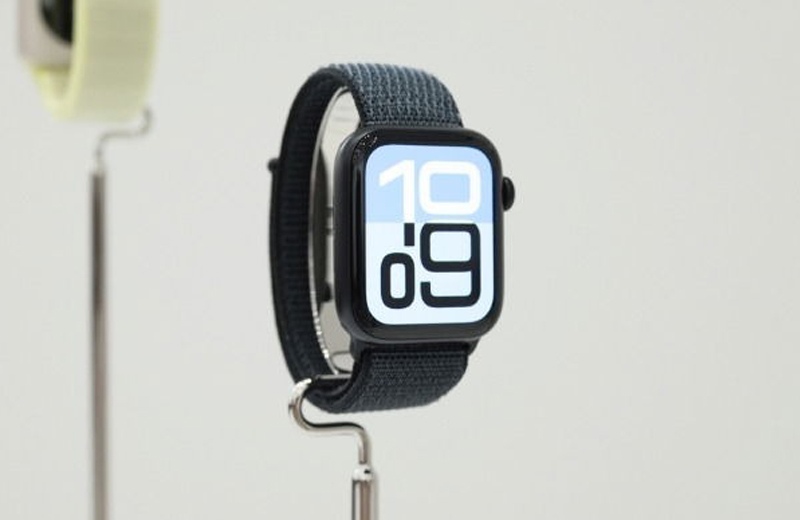 Apple Watch SE 3 44mm sở hữu thiết kế tối giản với màn hình 1.78 inch