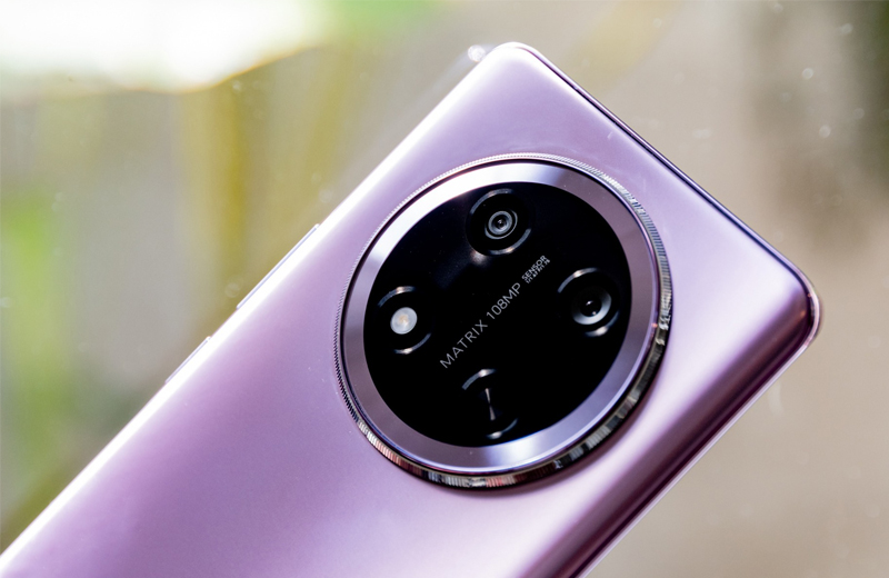 cảm biến chính 108 MP, khẩu độ f/1.75