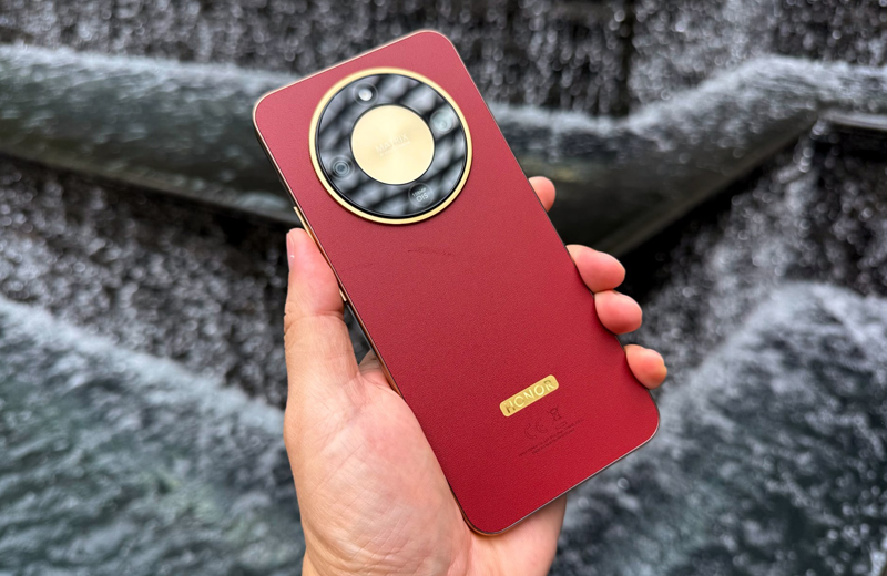 cảm biến chính có độ phân giải 108MP Ultra Clear OIS