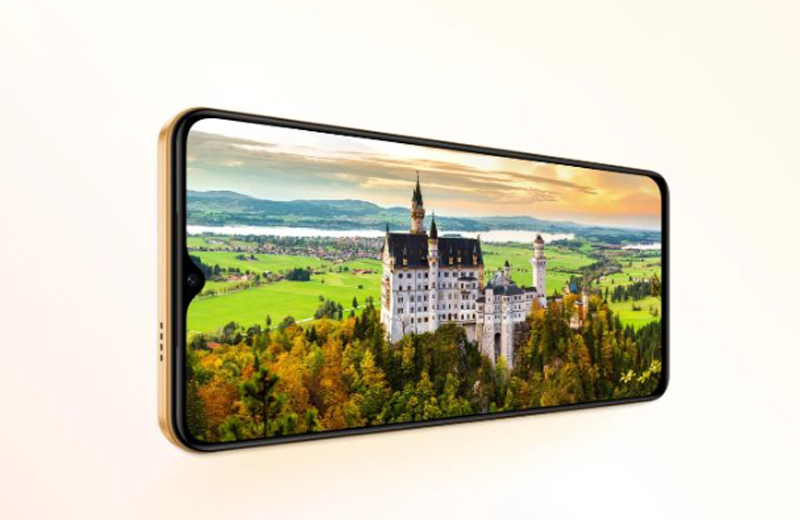 Màn hình LCD kích thước 6.56 inch HD+ và độ sáng tối đa 1.150 nit