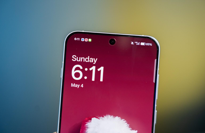 OnePlus 13T viên pin khủng 6.260mAh