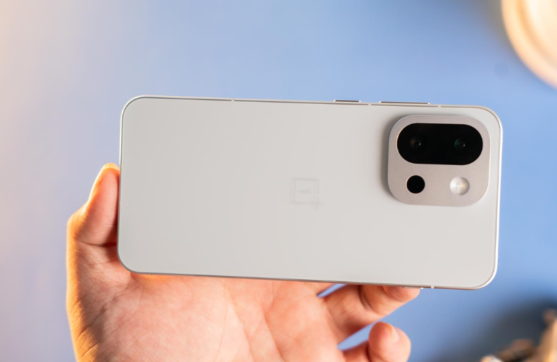 giá bán OnePlus 13T