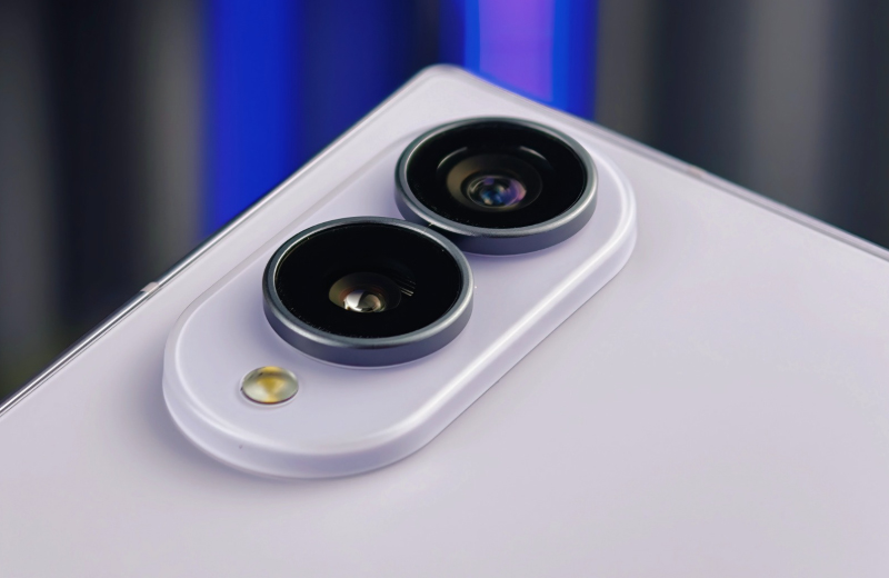Camera kép 50MP chụp ảnh ấn tượng