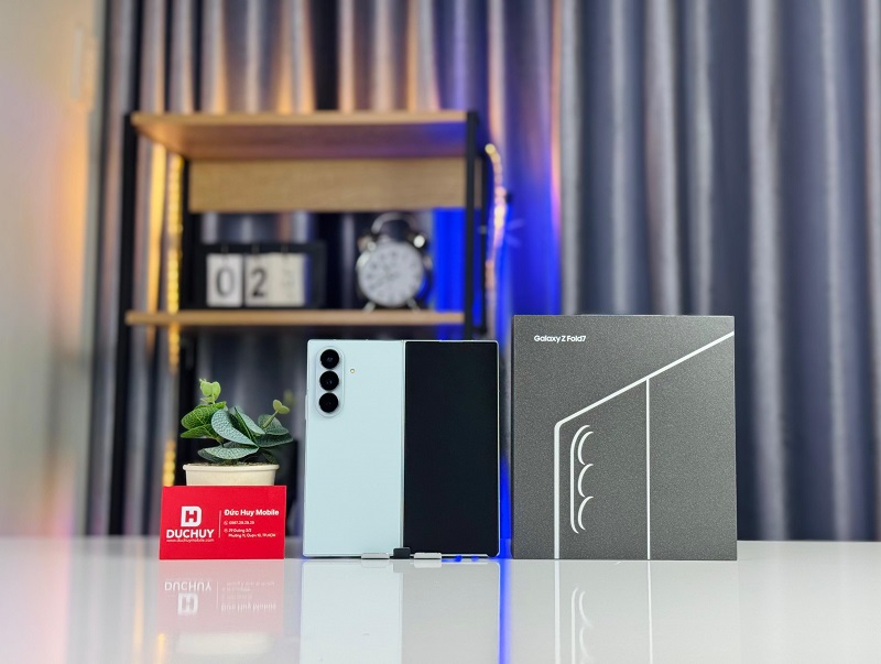 camera chính với độ phân giải cực cao 200 MP