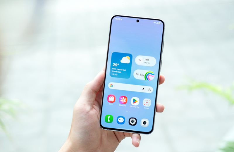 Màn hình AMOLED 6,7 inch 120Hz sắc nét