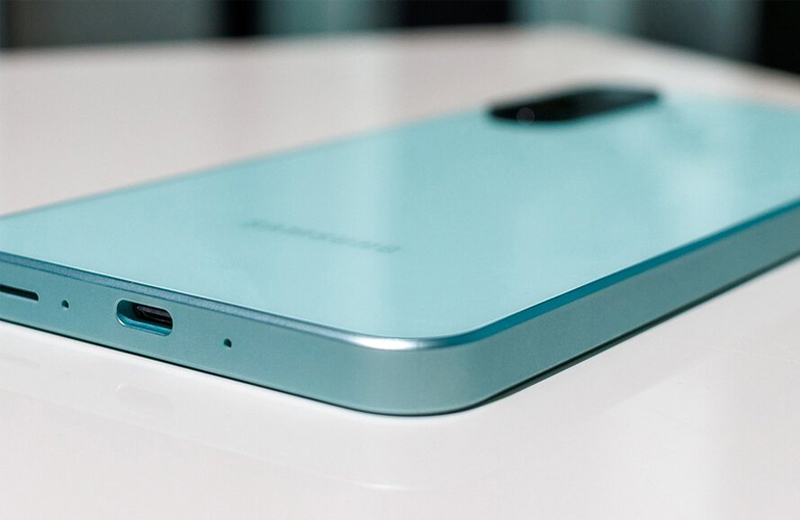 Pin 5000mAh bền bỉ, sạc nhanh 25W