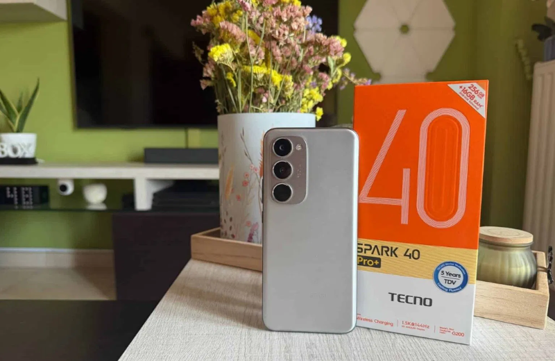 điện thoại Tecno Spark 40 Pro Plus
