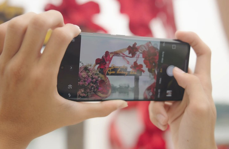 camera chính 108MP tích hợp OIS