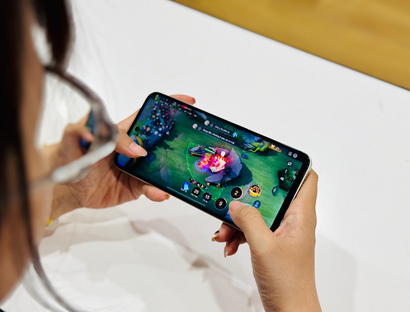 Hiệu năng ổn định với chip Snapdragon 6s Gen 3